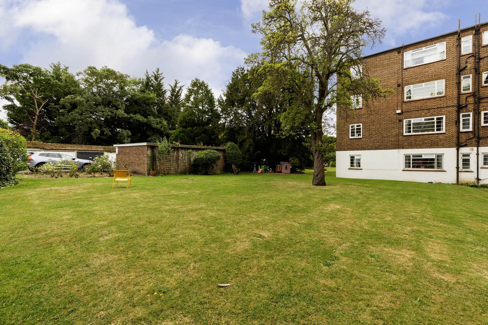 Modern Apartment Marlow Court, Kilburn